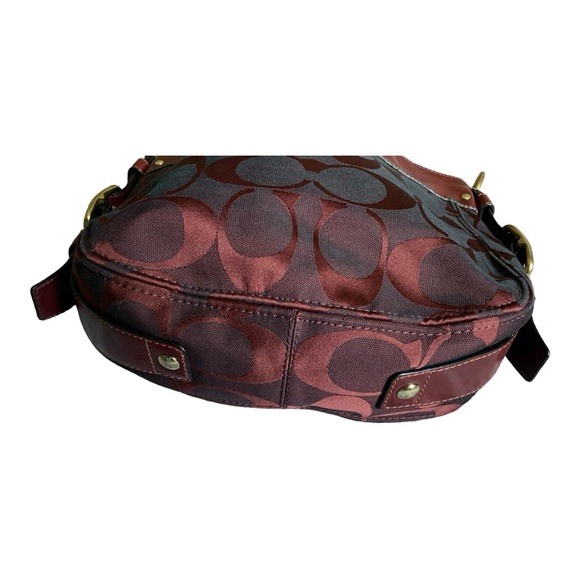 Coach Large Zoe Aubergine Signature Print Shoulder Bag - Picture 3 of 10